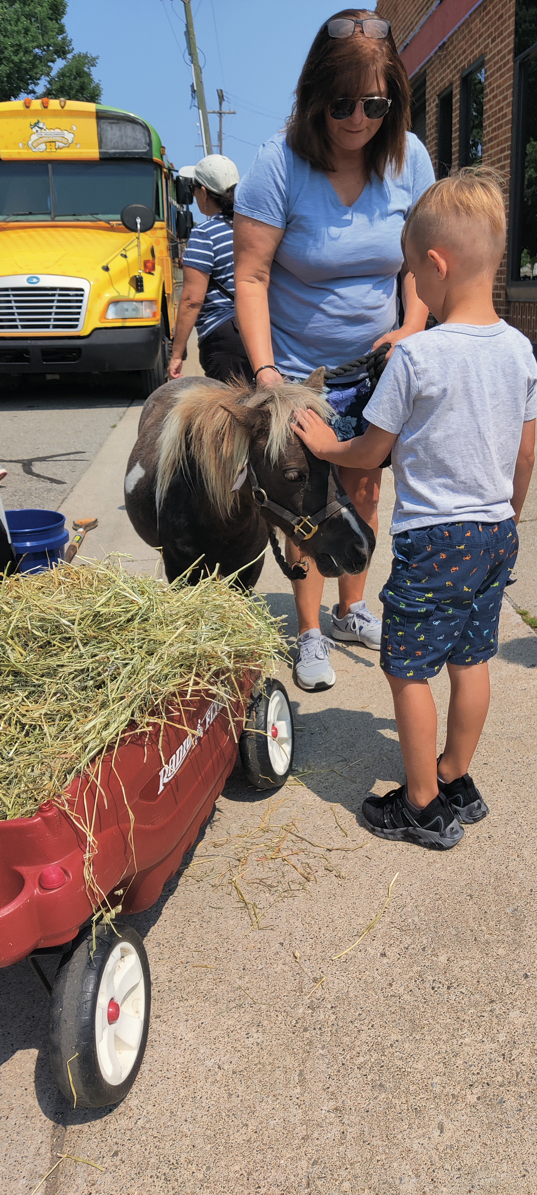 kid with Luna